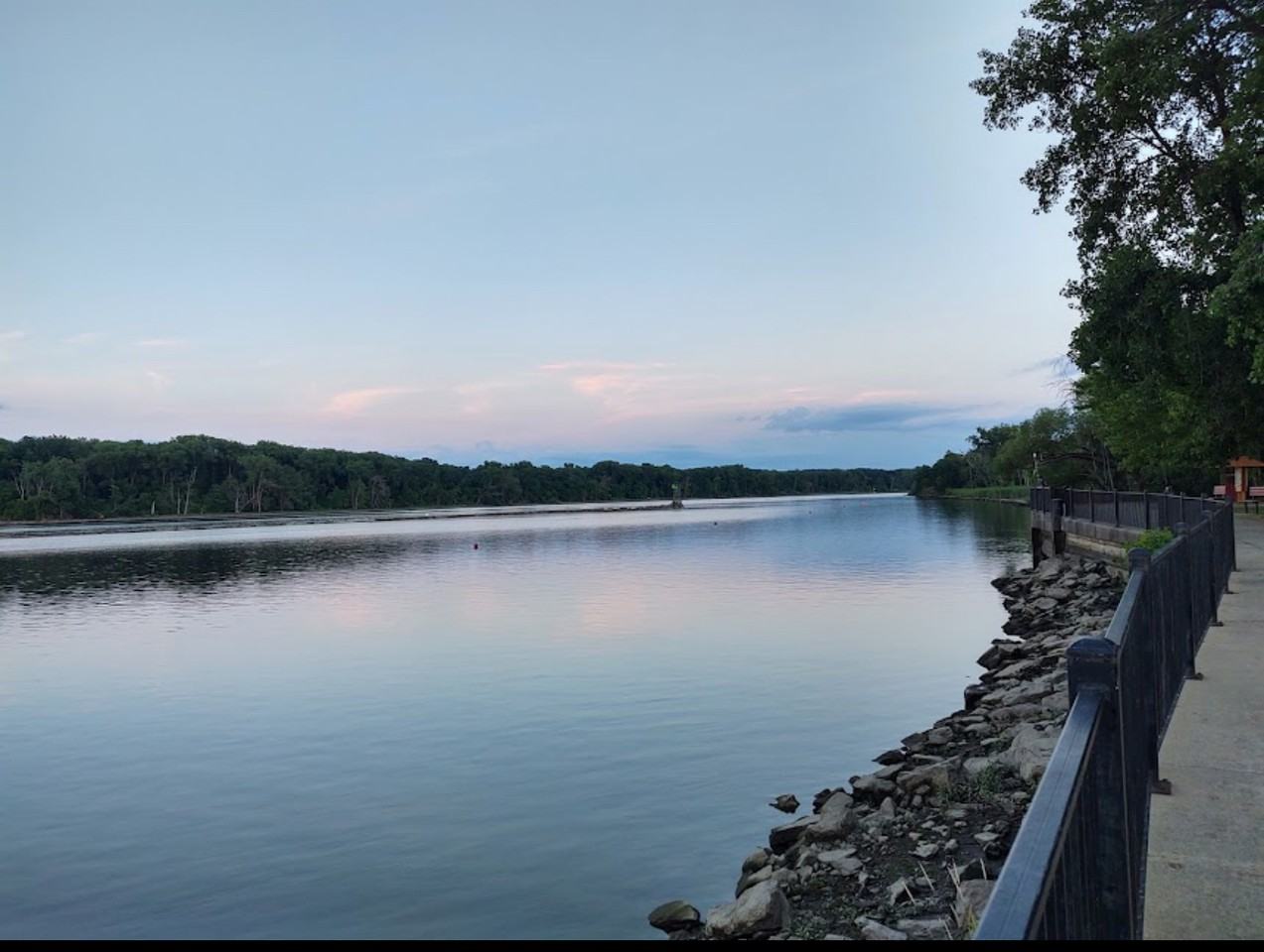 78 Main St #A - Photo 3 of 10