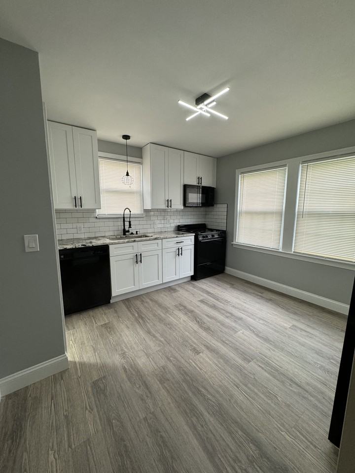 4356 Rockland Dr #NA - Photo 2 of 20