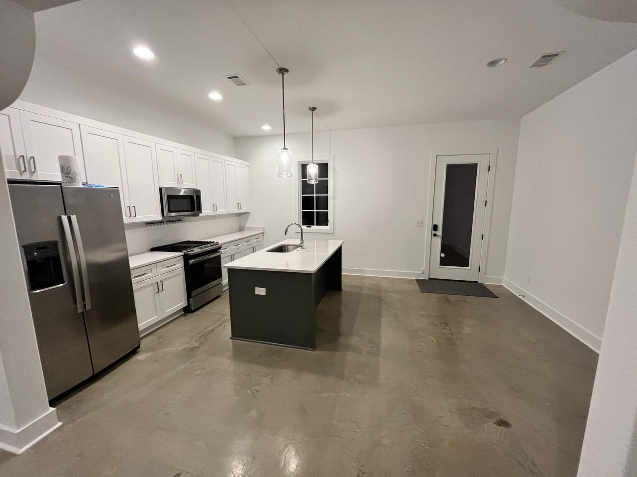 4647 Broadwick St #4647 - Photo 3 of 22