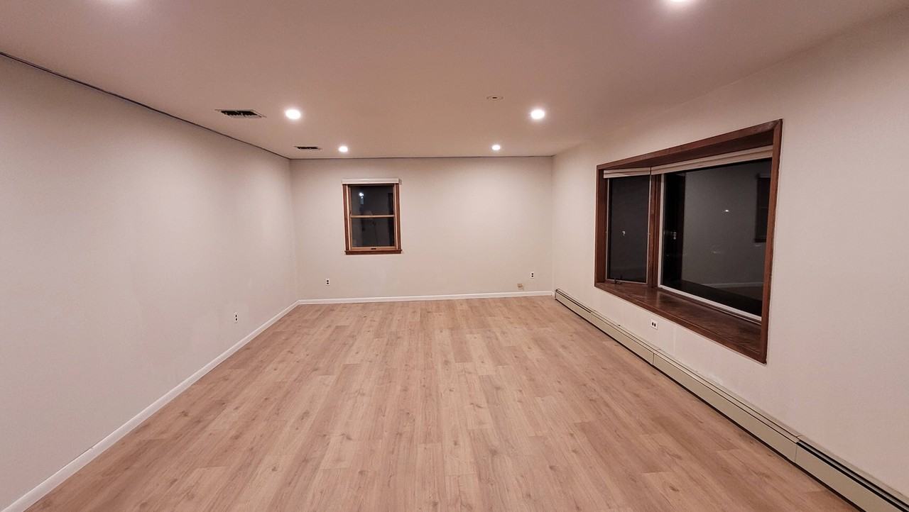 425 Howard St #NA - Photo 3 of 18