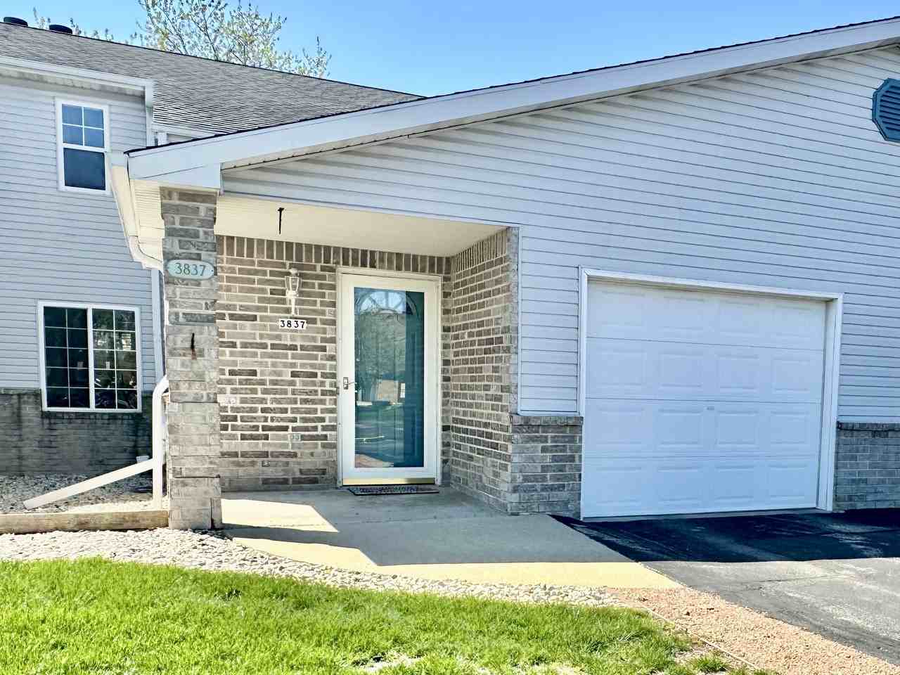 3837 West College Avenue - Photo 2 of 25