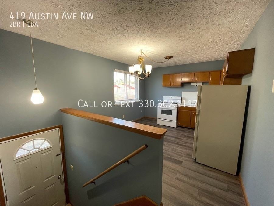 419 Austin Ave Nw - Photo 2 of 17