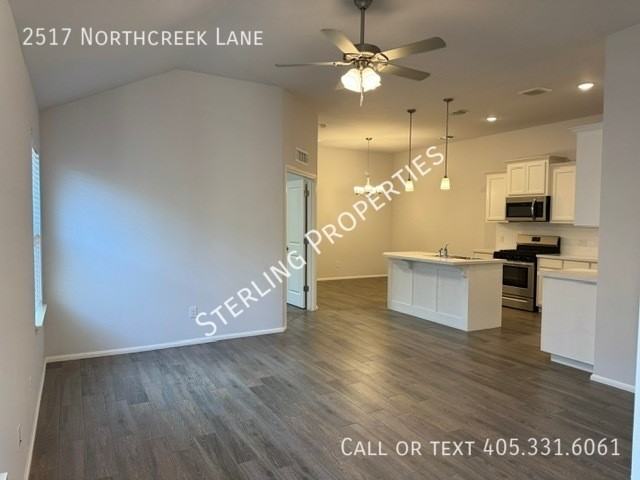 2517 Northcreek Ln - Photo 3 of 23