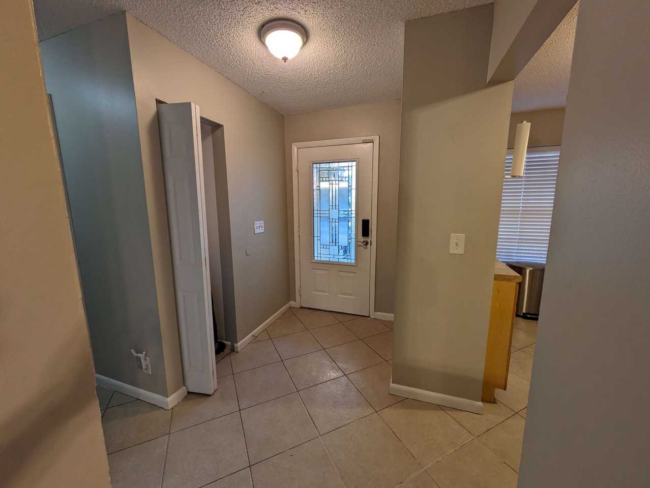 206 Palmetto Ct #NA - Photo 2 of 20