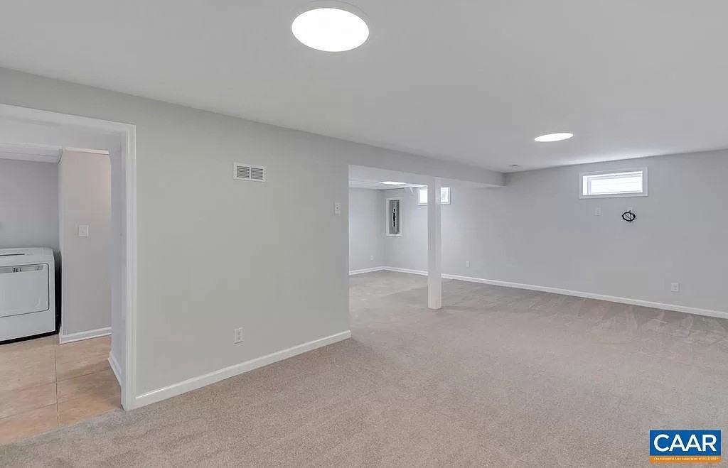 1643 Meridian St #NA - Photo 2 of 15