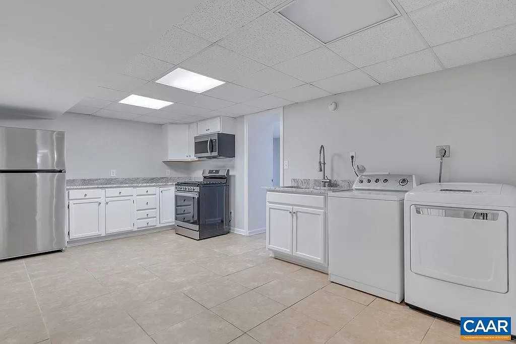 1643 Meridian St #NA - Photo 6 of 15