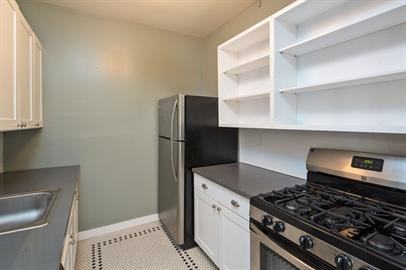 308 Bell St #24 - Photo 2 of 12
