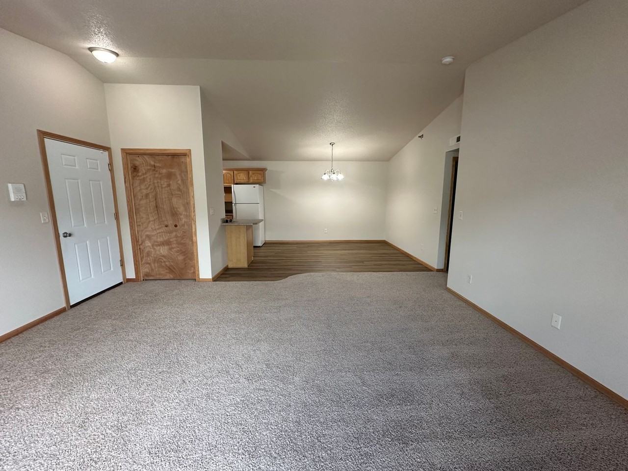 4000 McKenzie Drive SE - Photo 2 of 18