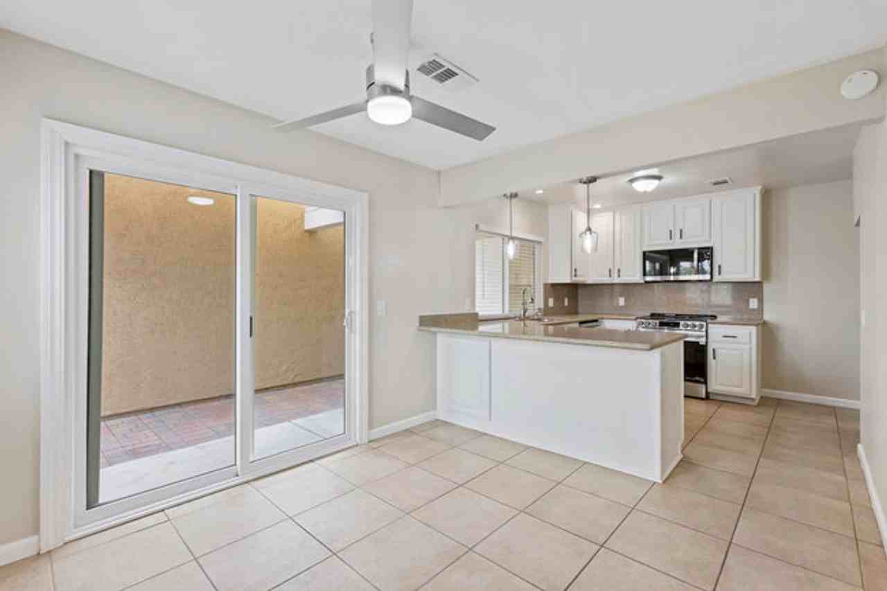 13685 Comuna Dr - Photo 3 of 17