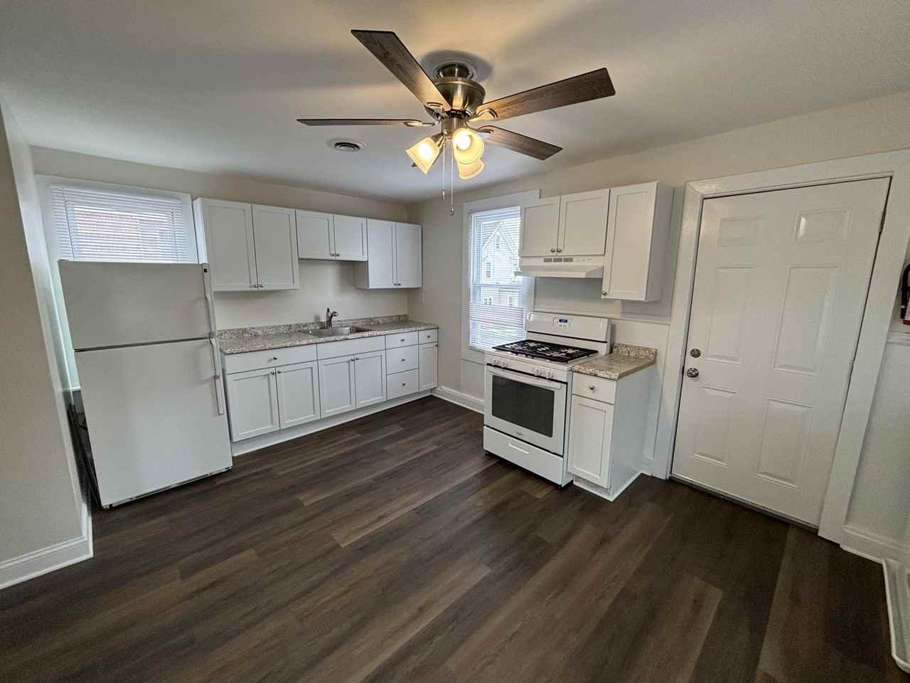 1504 Kings Highway #B - Photo 2 of 6