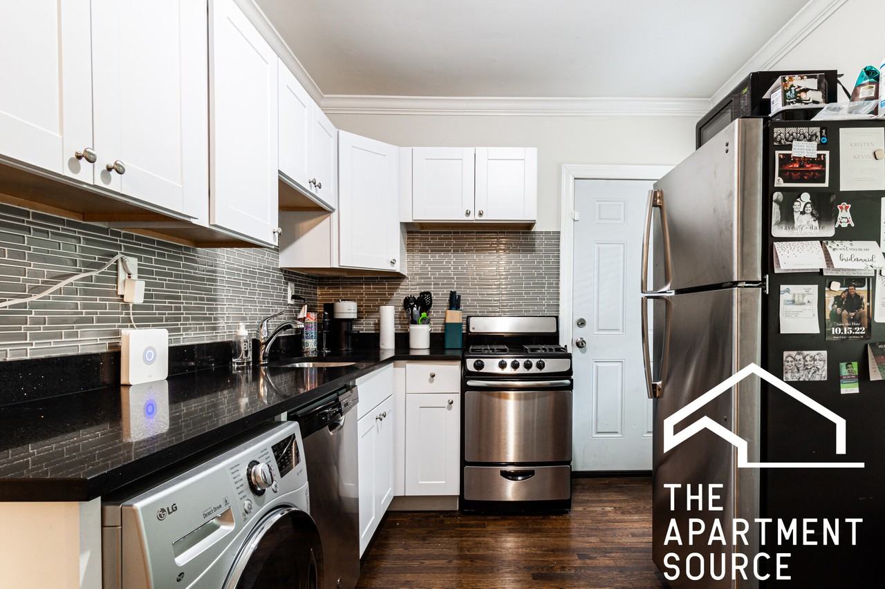 1054 W Lill Ave #1 - Photo 2 of 14