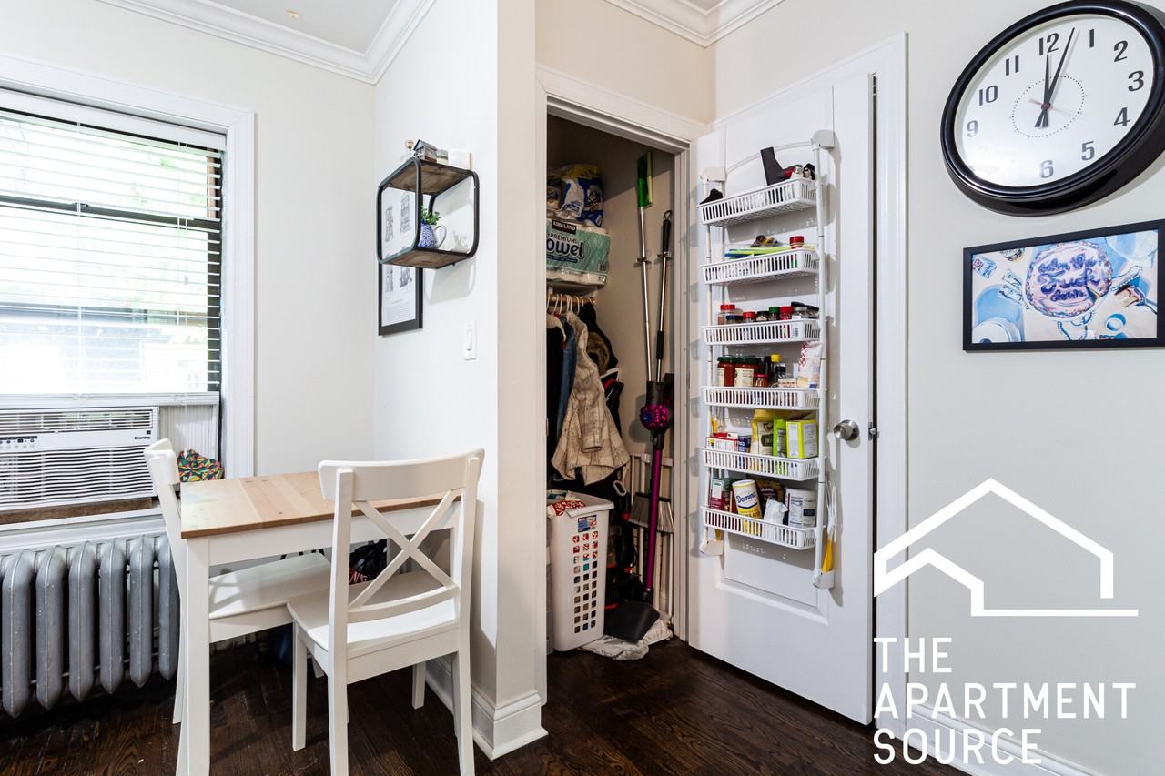 1054 W Lill Ave #1 - Photo 5 of 14