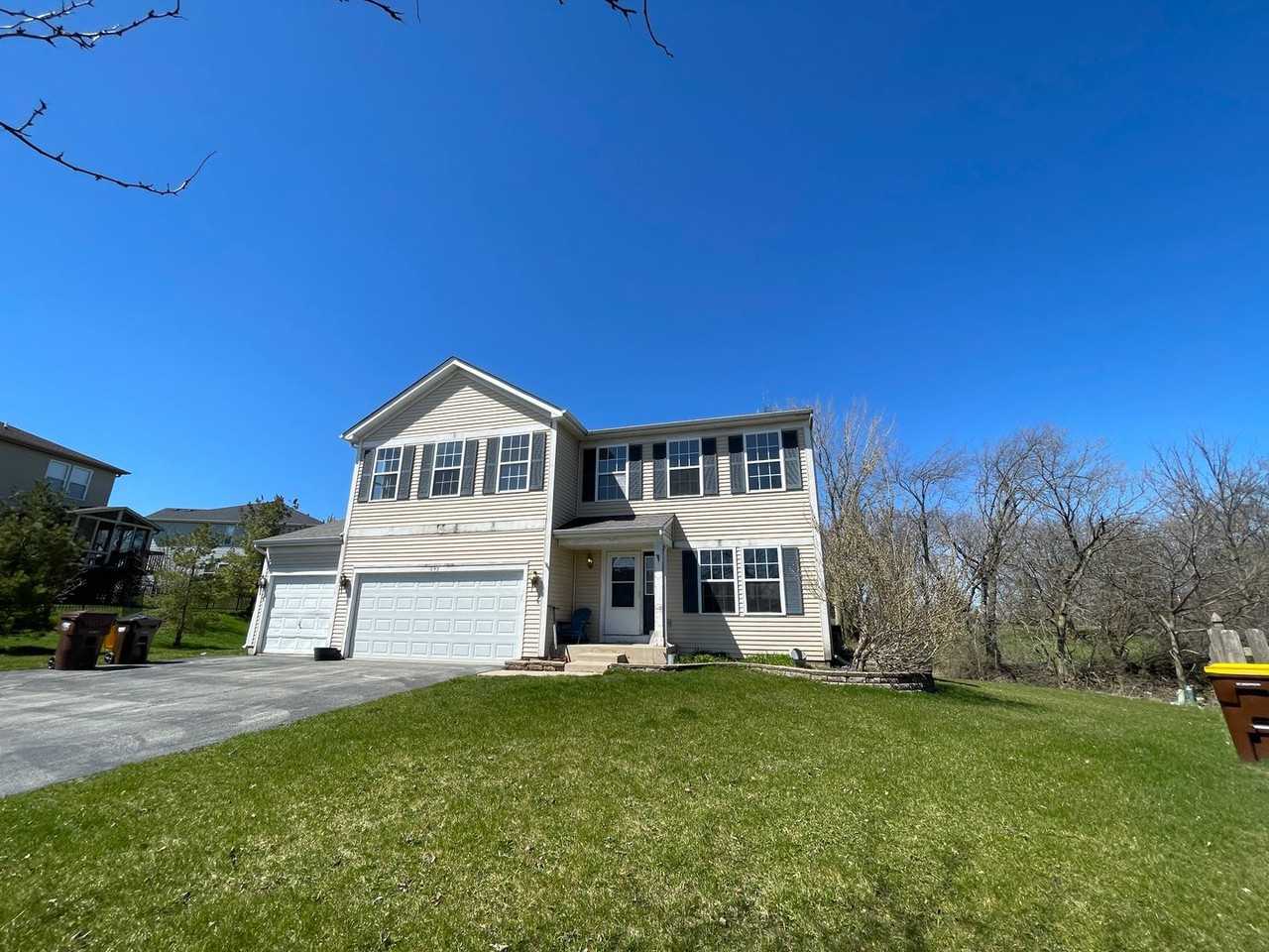 649 Linda Ct - Photo 2 of 3