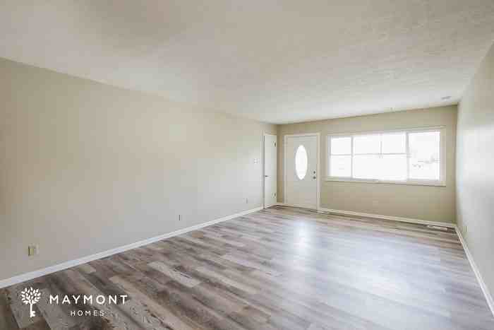 1937 Copenhaver Dr - Photo 3 of 11