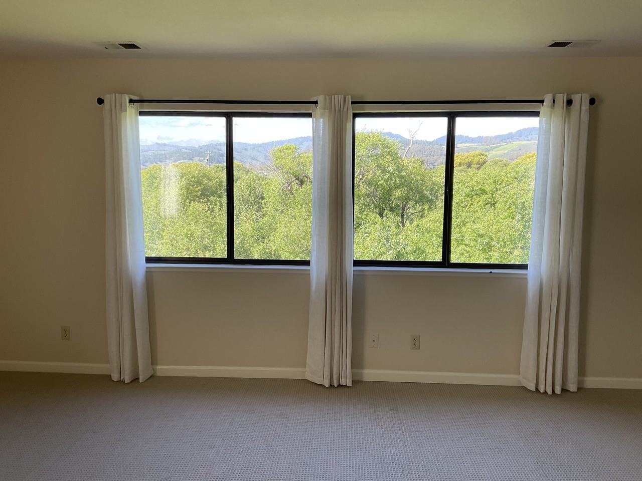 555 Willow Ave #0 - Photo 2 of 14