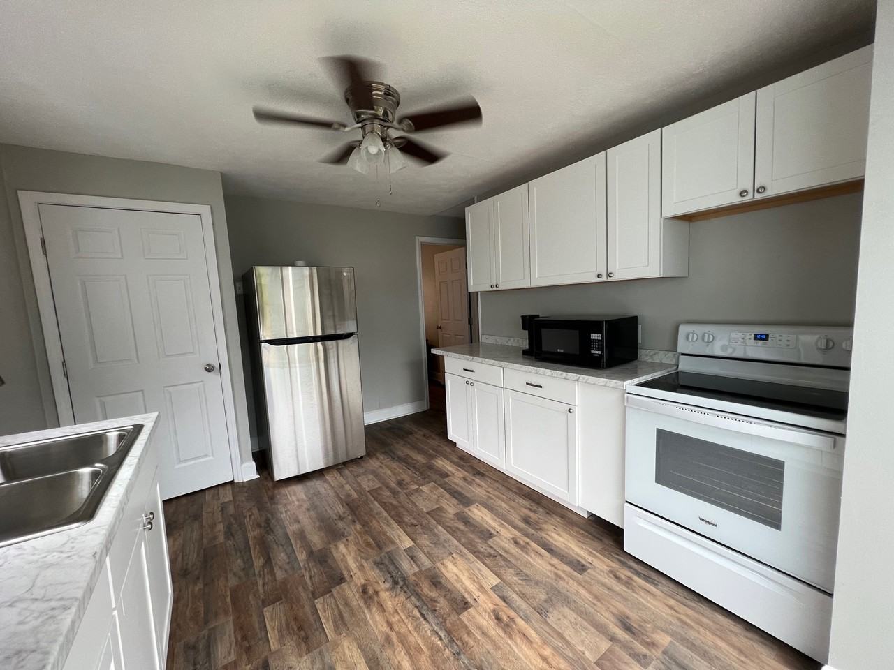 603 1/2 Mcdowell Ave #NA - Photo 6 of 23