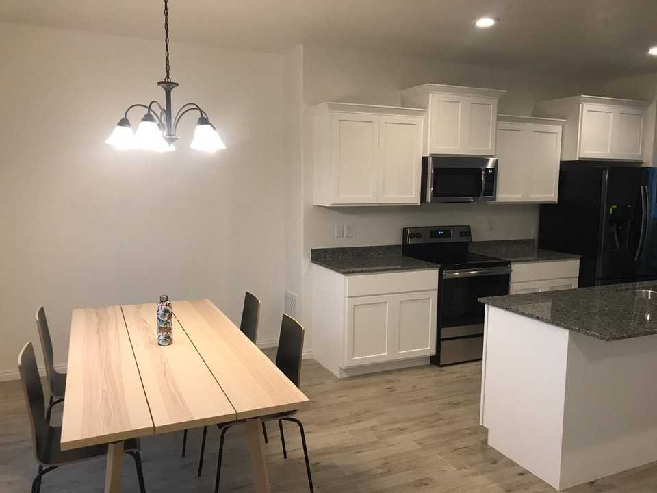 449 South Willow Leaf Road #449 - Photo 2 of 8