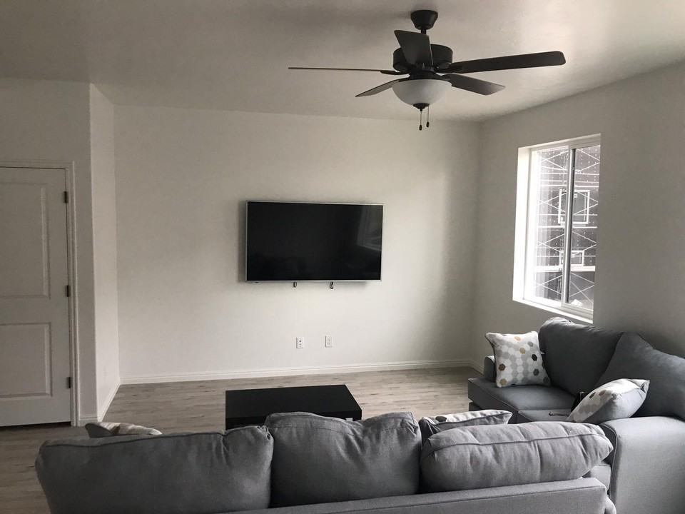 449 South Willow Leaf Road #449 - Photo 6 of 8