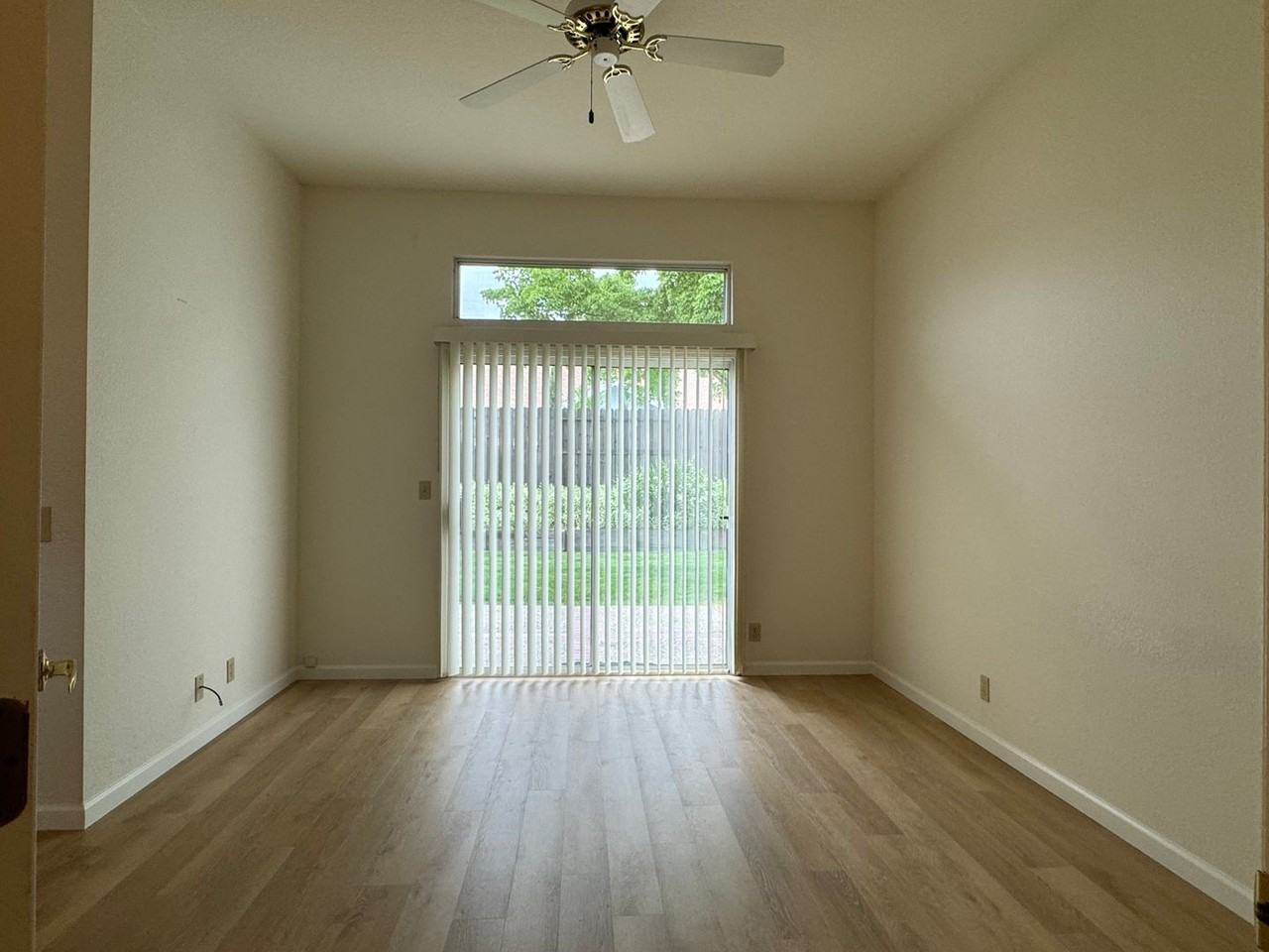 1422 Lorimer Way - Photo 7 of 18