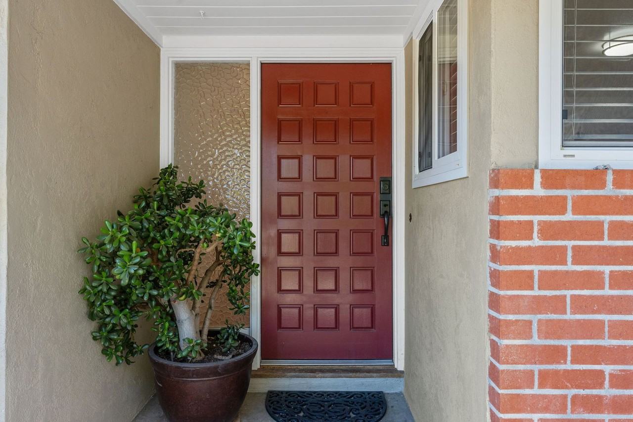 3479 Meadowbrook Dr - Photo 2 of 40