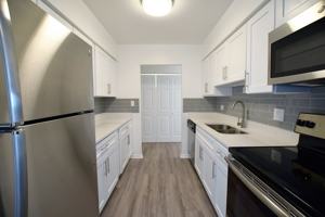 featured image of 520 Des Plaines Ave