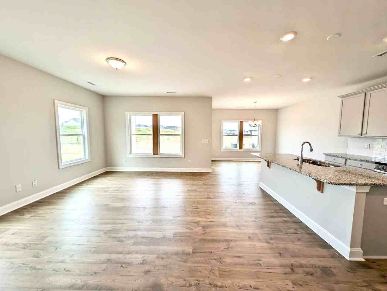 722 Putney Hill Rd - Photo 3 of 26