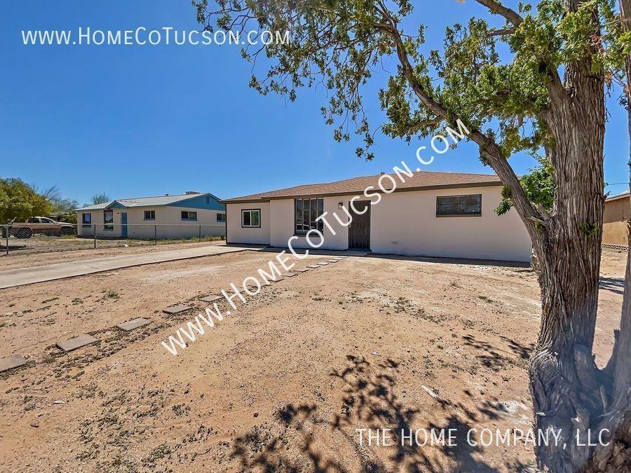 925 W Calle Bocina - Photo 2 of 34