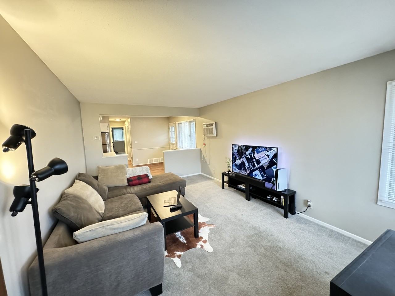 1679 Leone Ave #1679 - Photo 3 of 31
