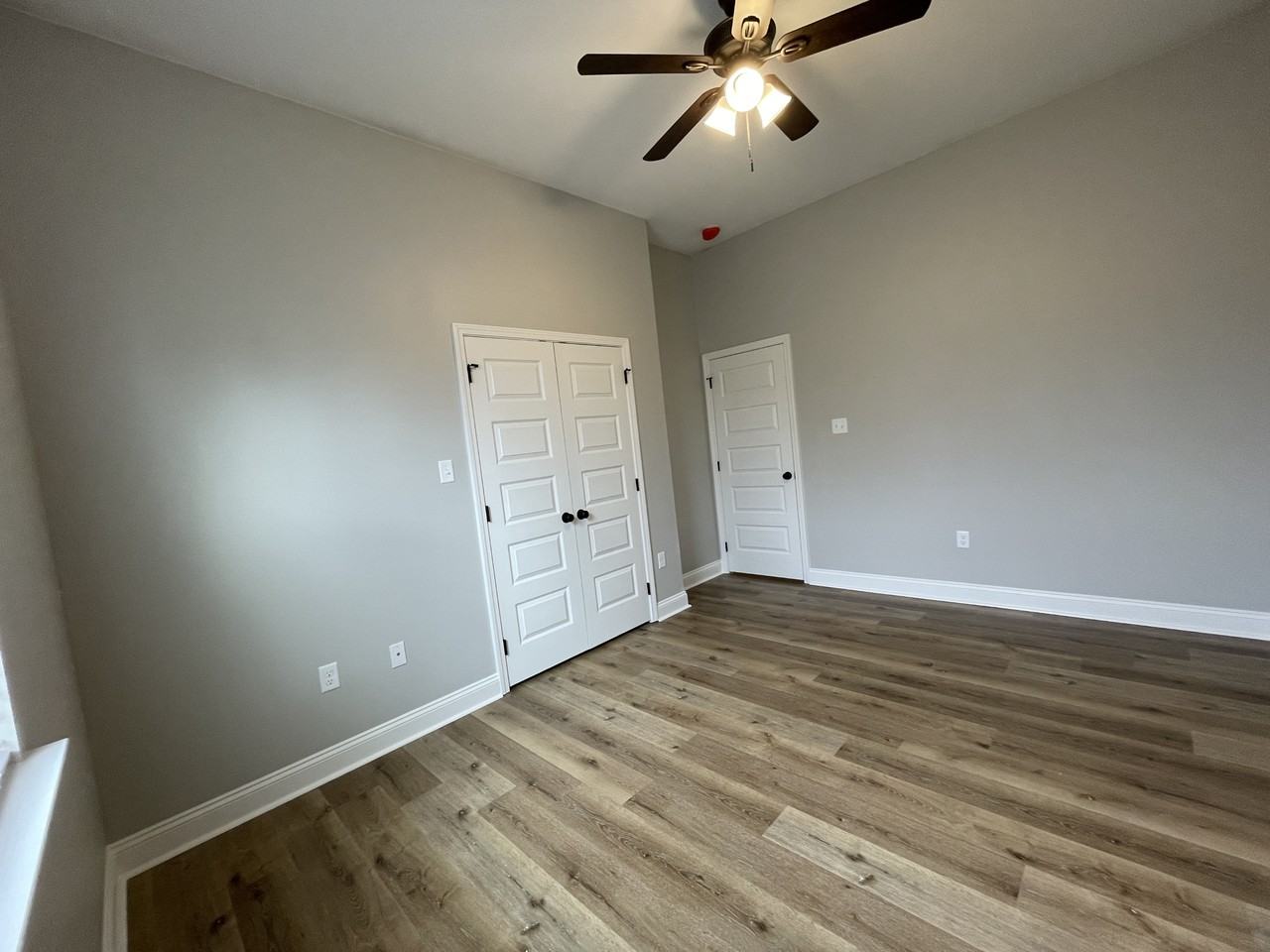 507 Center St #B - Photo 7 of 15