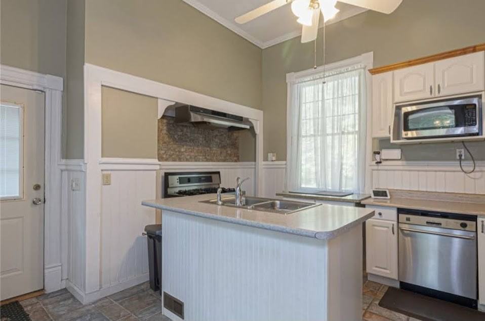 902 S Main St #NA - Photo 2 of 14