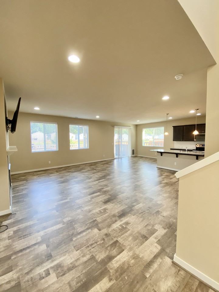 9108 Aster St Se #NA - Photo 6 of 35