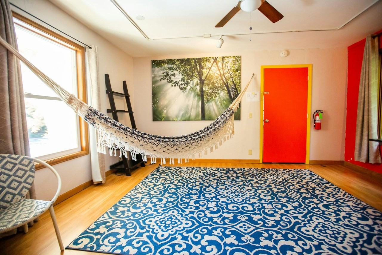 706 East Stuart Street, Unit Coral - Photo 5 of 13