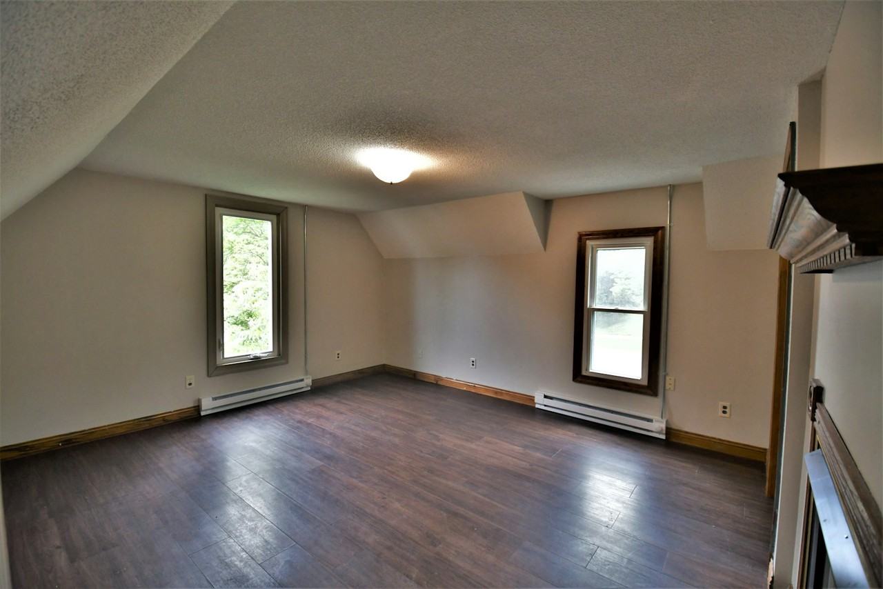 710 West 4th Street, Unit 712 1/2 - Photo 6 of 14