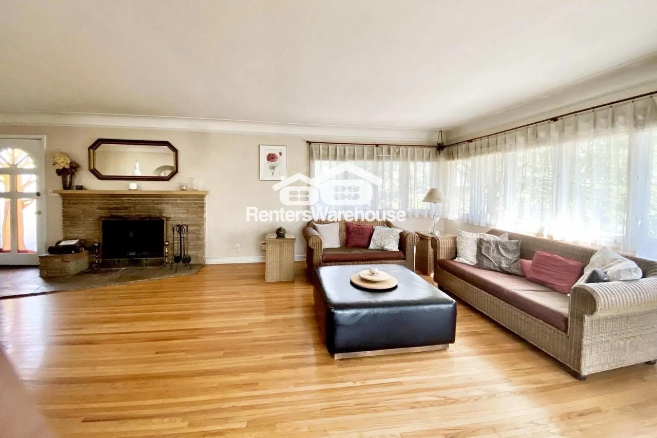 5241 Edenmoor St - Photo 2 of 18