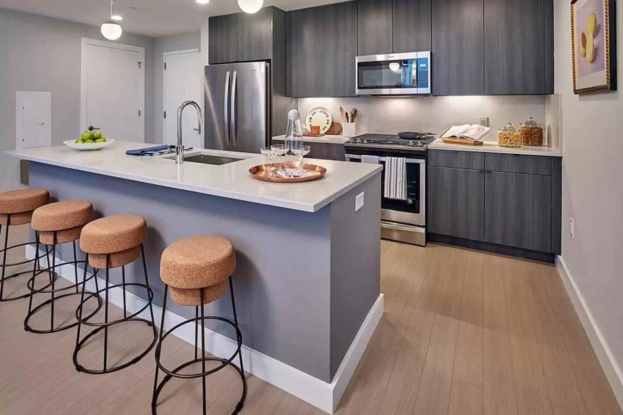 215 Van Vorst St - Photo 2 of 15