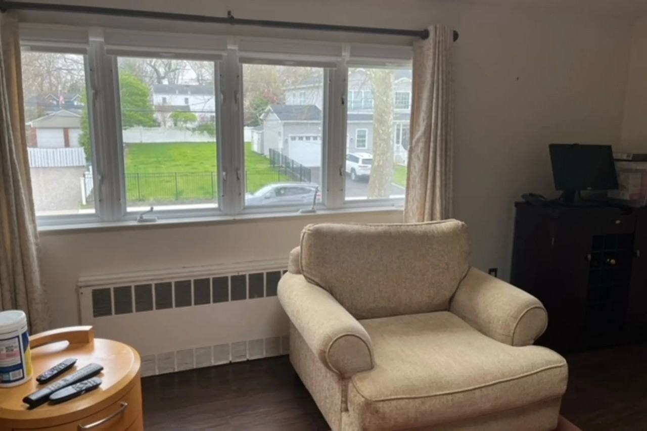 1544 James Rd - Photo 3 of 15