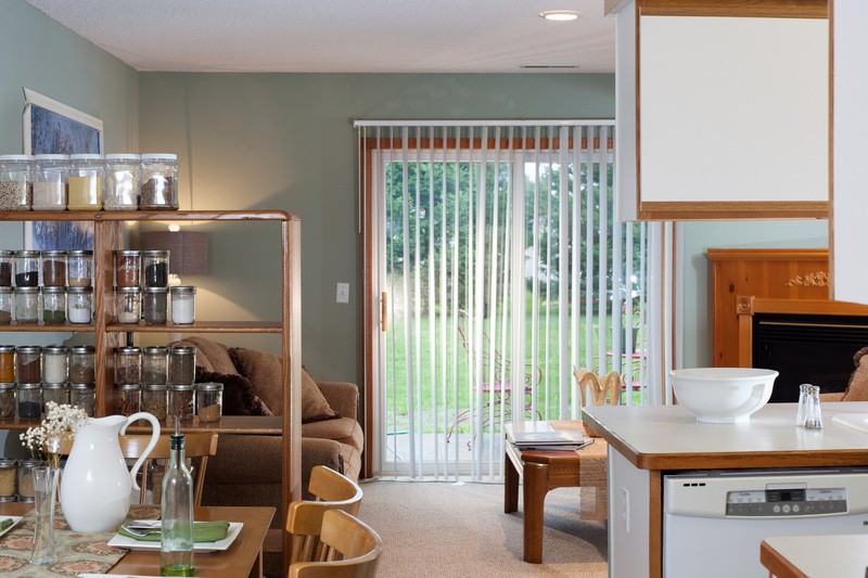 1208 Hanley Rd #2 - Photo 5 of 36