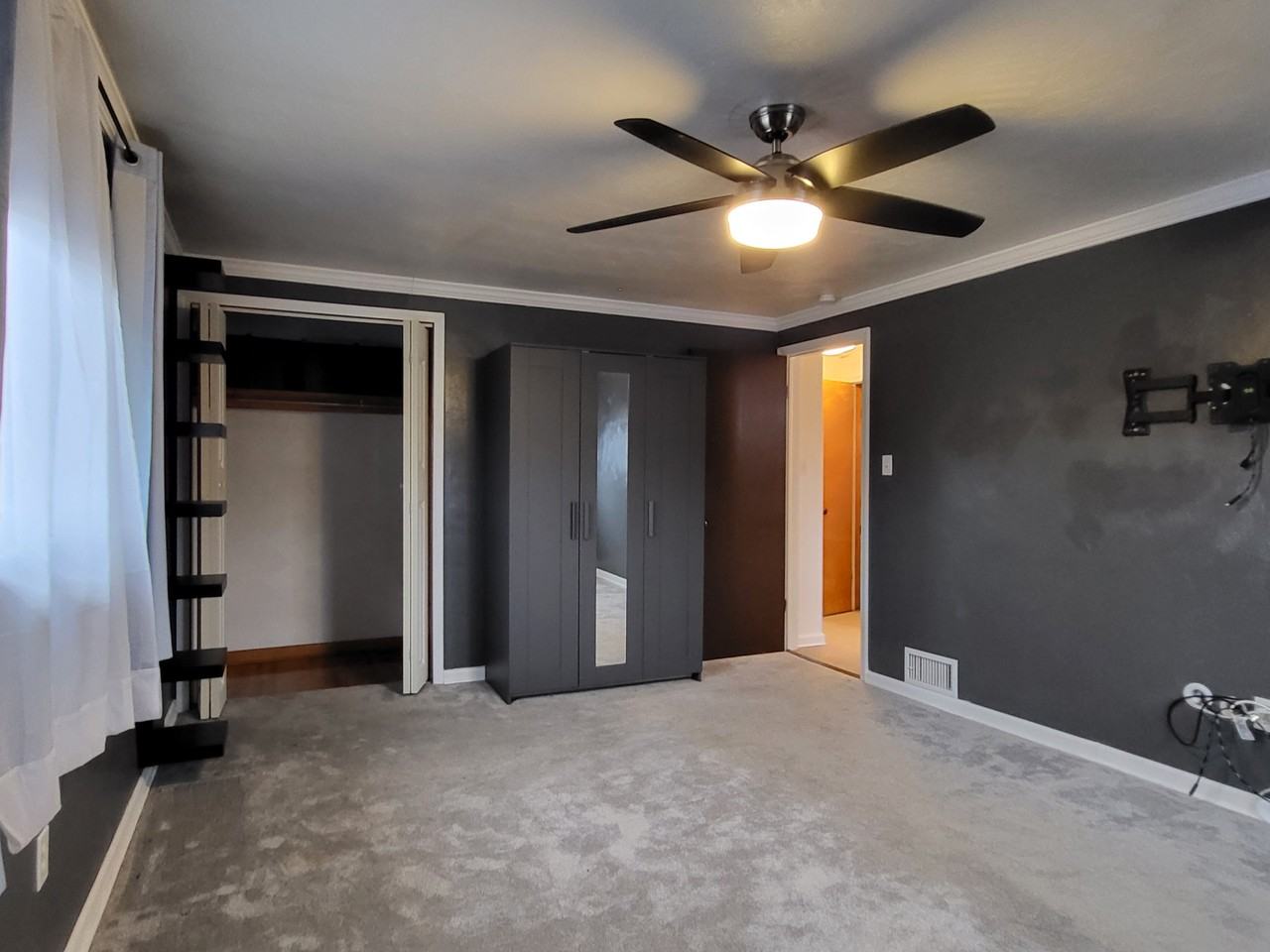 2128 Carolina Ave #2128 - Photo 3 of 21