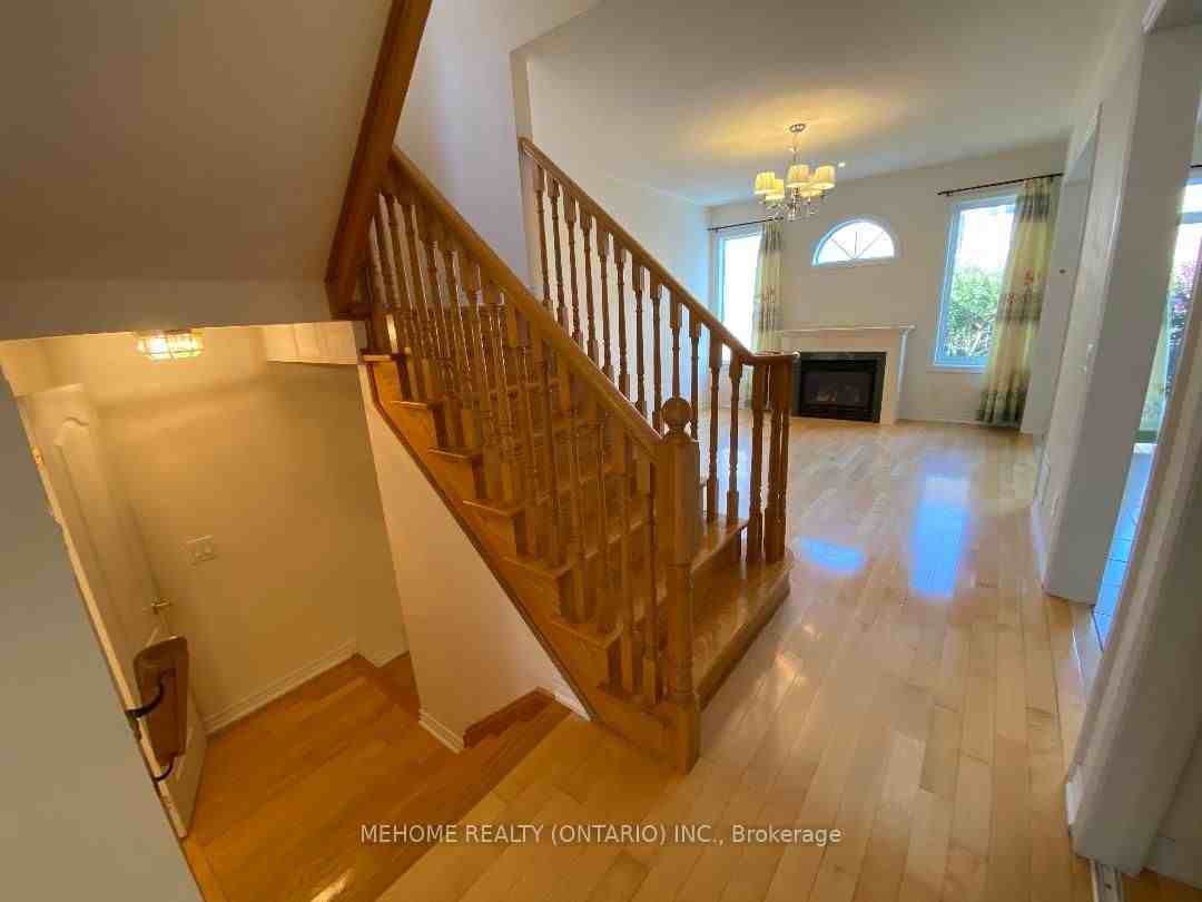 18 Hermitage Boulevard - Photo 2 of 6