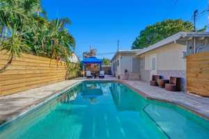 featured image of 1800 N Victoria Park Rd