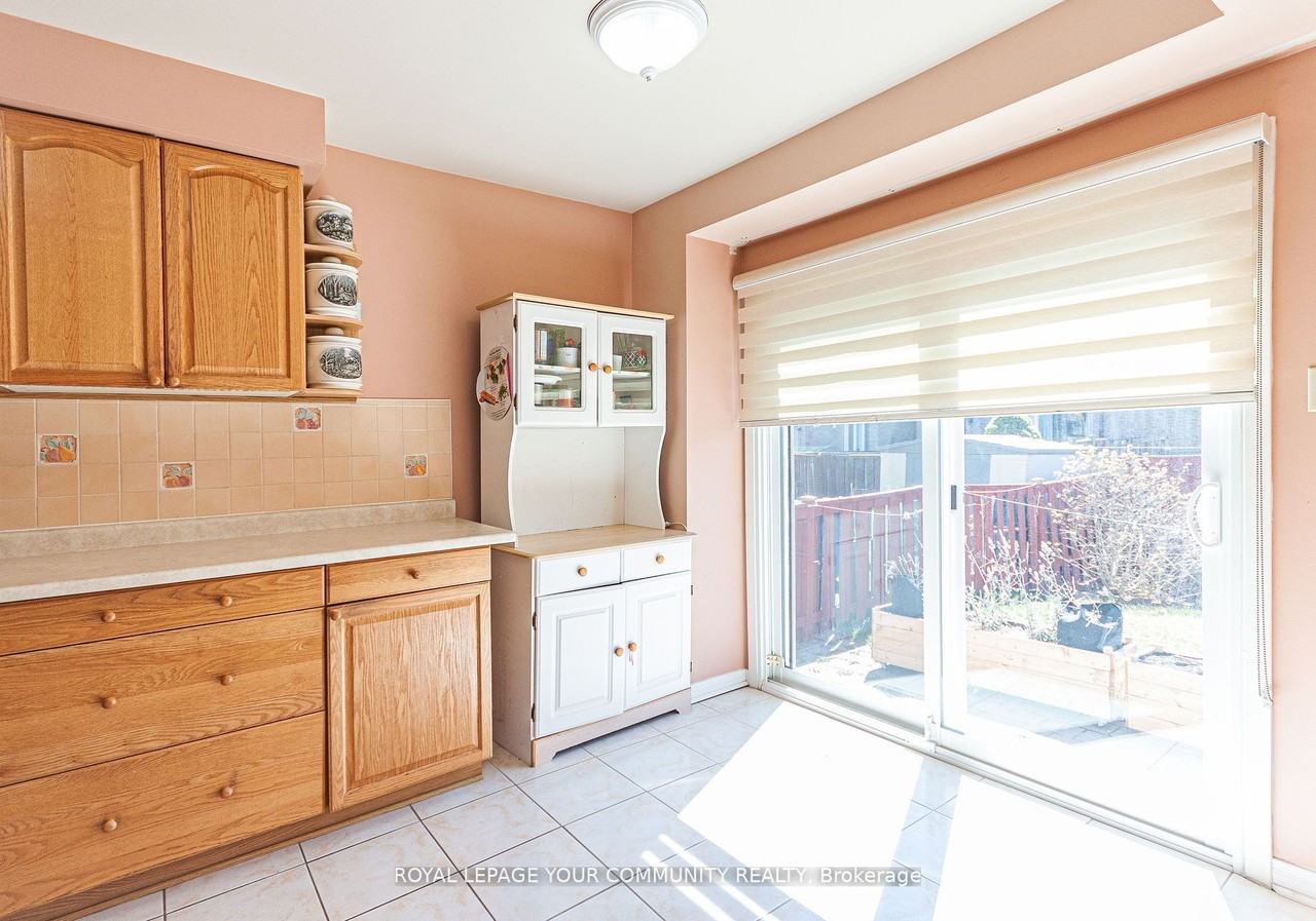 26 Barrington Crescent #None - Photo 2 of 6