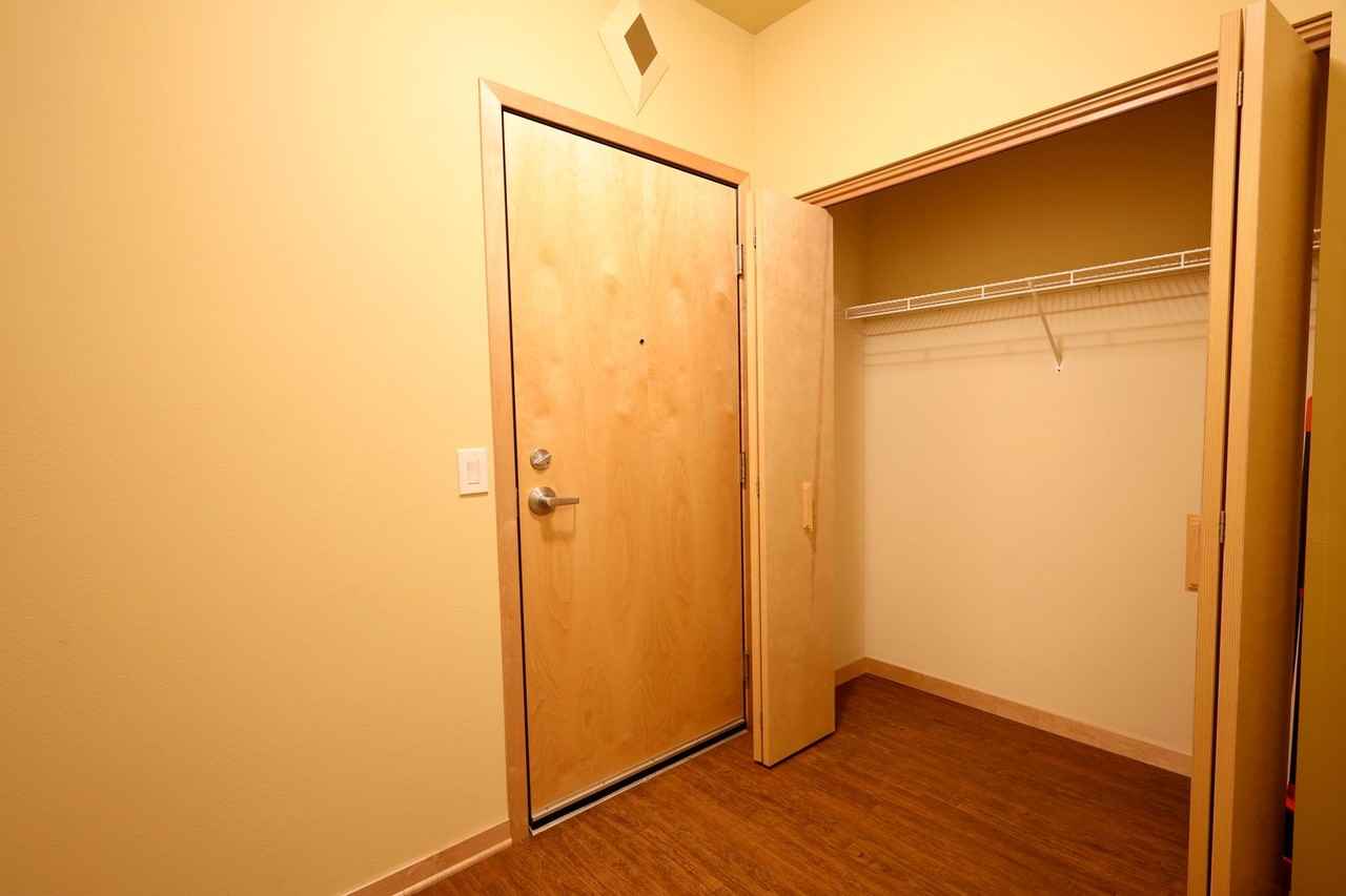 The Medallion - Photo 3 of 24