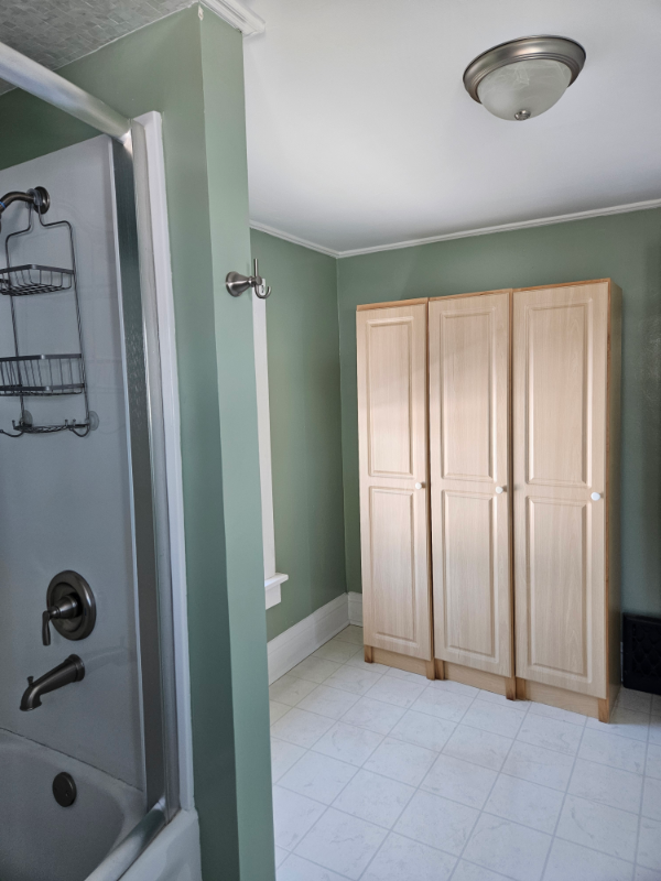 106 Vermont St - Photo 3 of 10