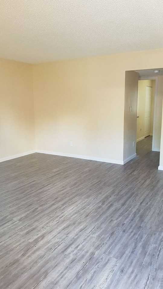 315 Green Valley Dr #62 - Photo 4 of 7