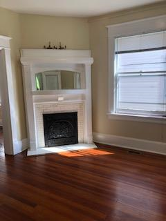 Roberts - 1511 Maple Avenue - Photo 2 of 5