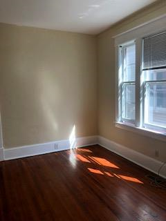 Roberts - 1511 Maple Avenue - Photo 3 of 5