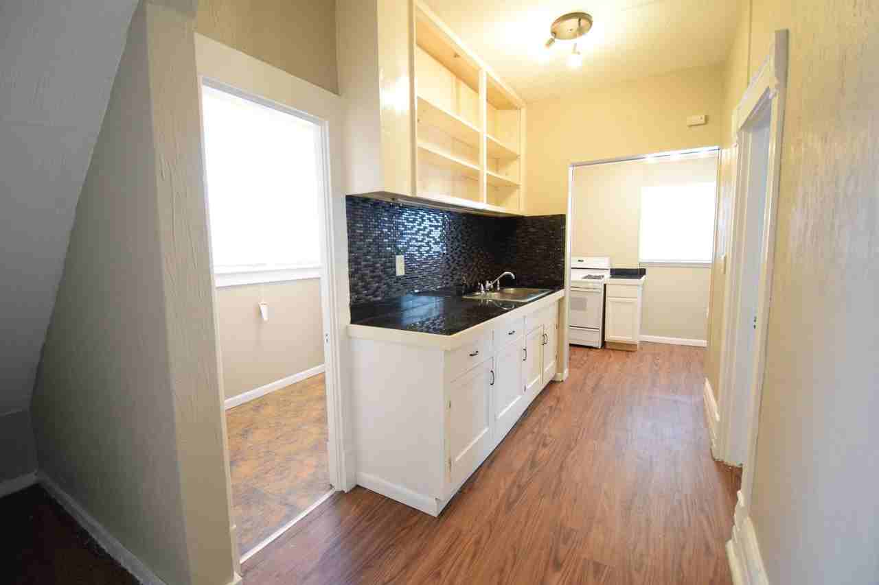 322 East Walnut - Photo 5 of 12