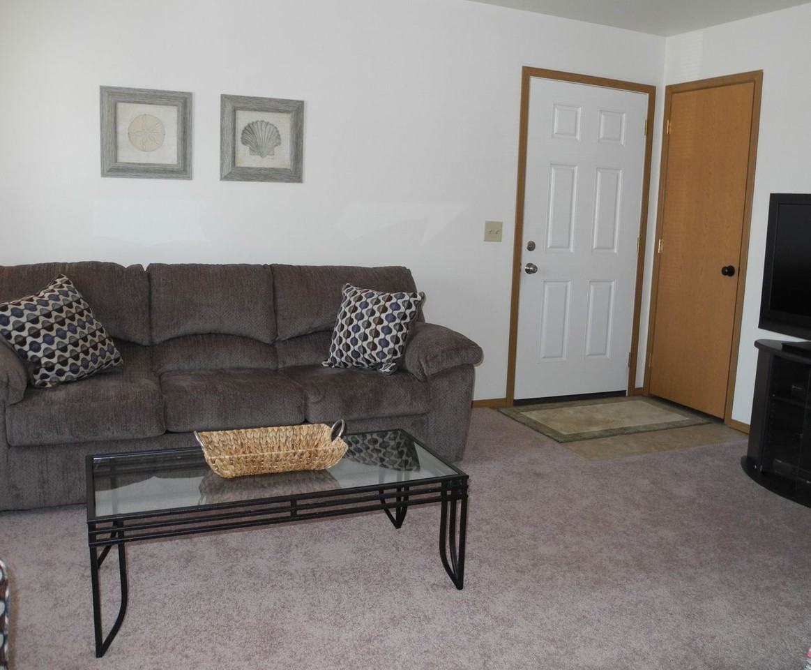 E Campus Dr - Photo 4 of 14