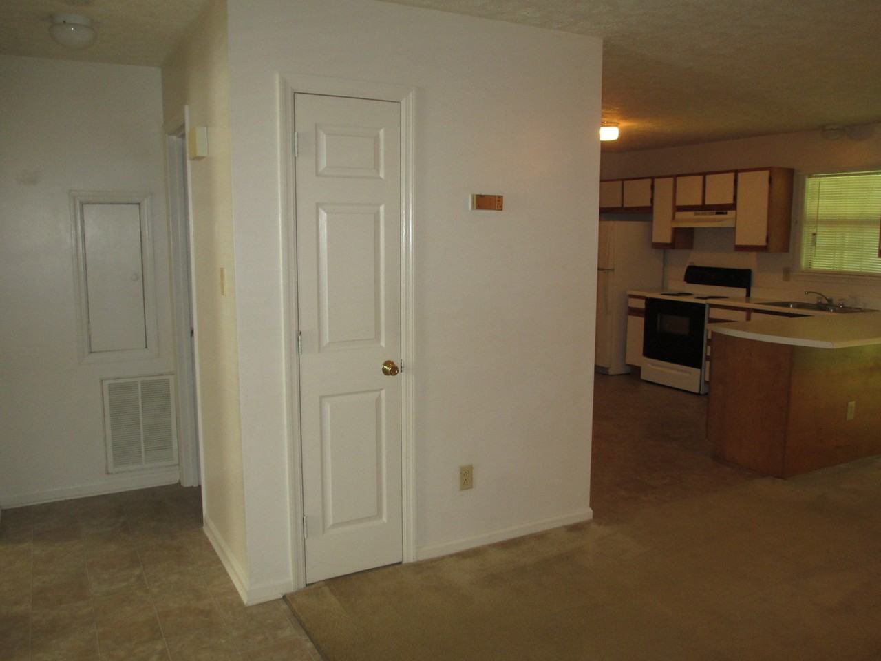49 Mare Ct #F - Photo 3 of 6