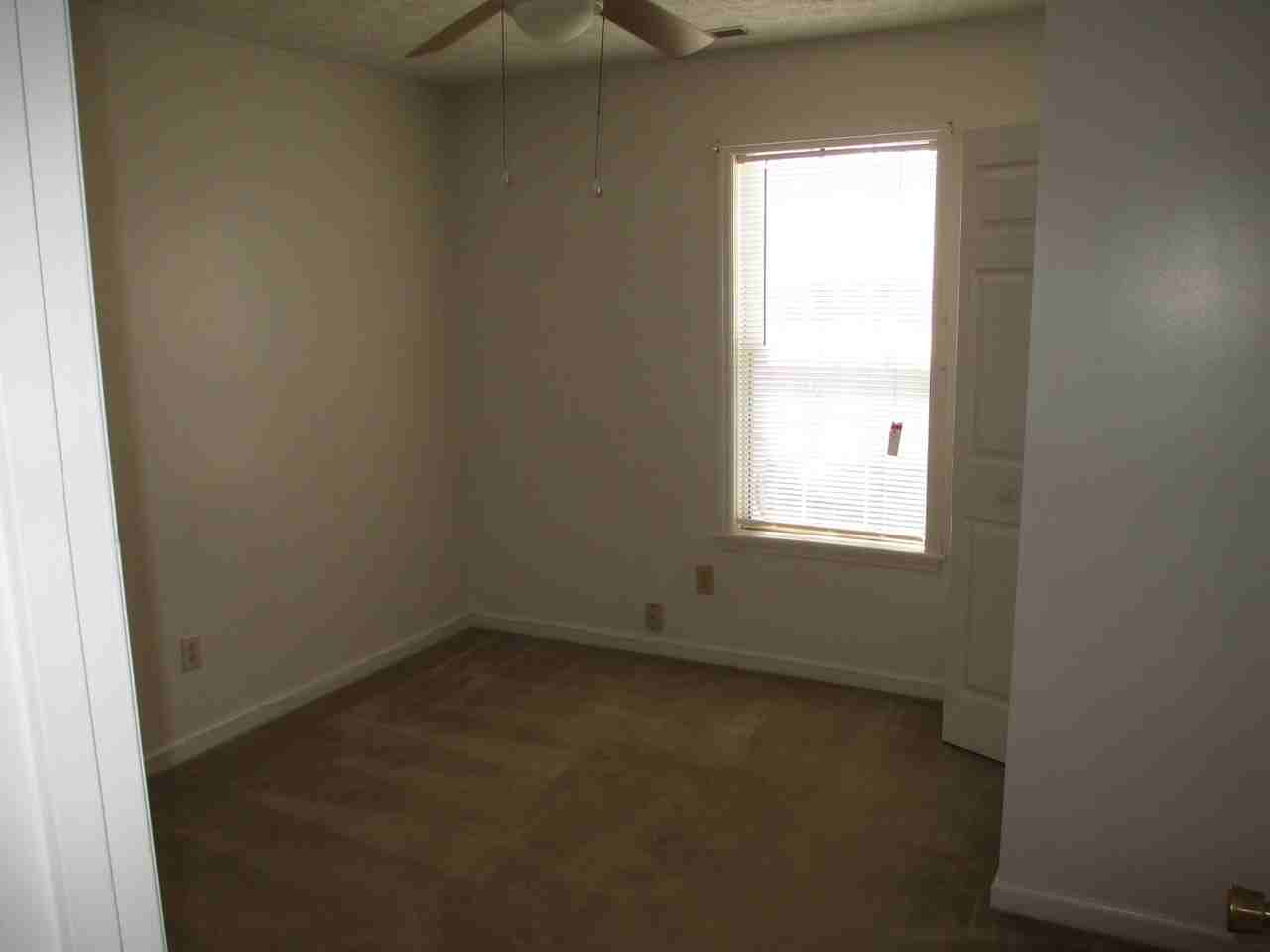 49 Mare Ct #F - Photo 5 of 6